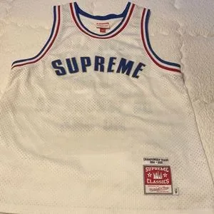 ウェア Supreme Mitchell&Ness Basketball Jersey Supreme x Mitchell & Ness - Skyline Print Basketball Jersey